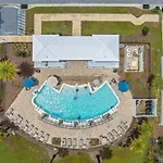 Paradise Pointe 3 Bedrooms Ideal For Longer Stays Pool Kitchen