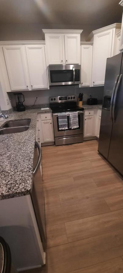 Paradise Pointe 3 Bedrooms Ideal For Longer Stays Pool Kitchen Holiday home Panama City Beach