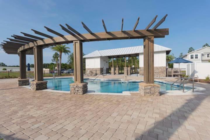 Paradise Pointe 3 Bedrooms Ideal For Longer Stays Pool Kitchen Holiday home